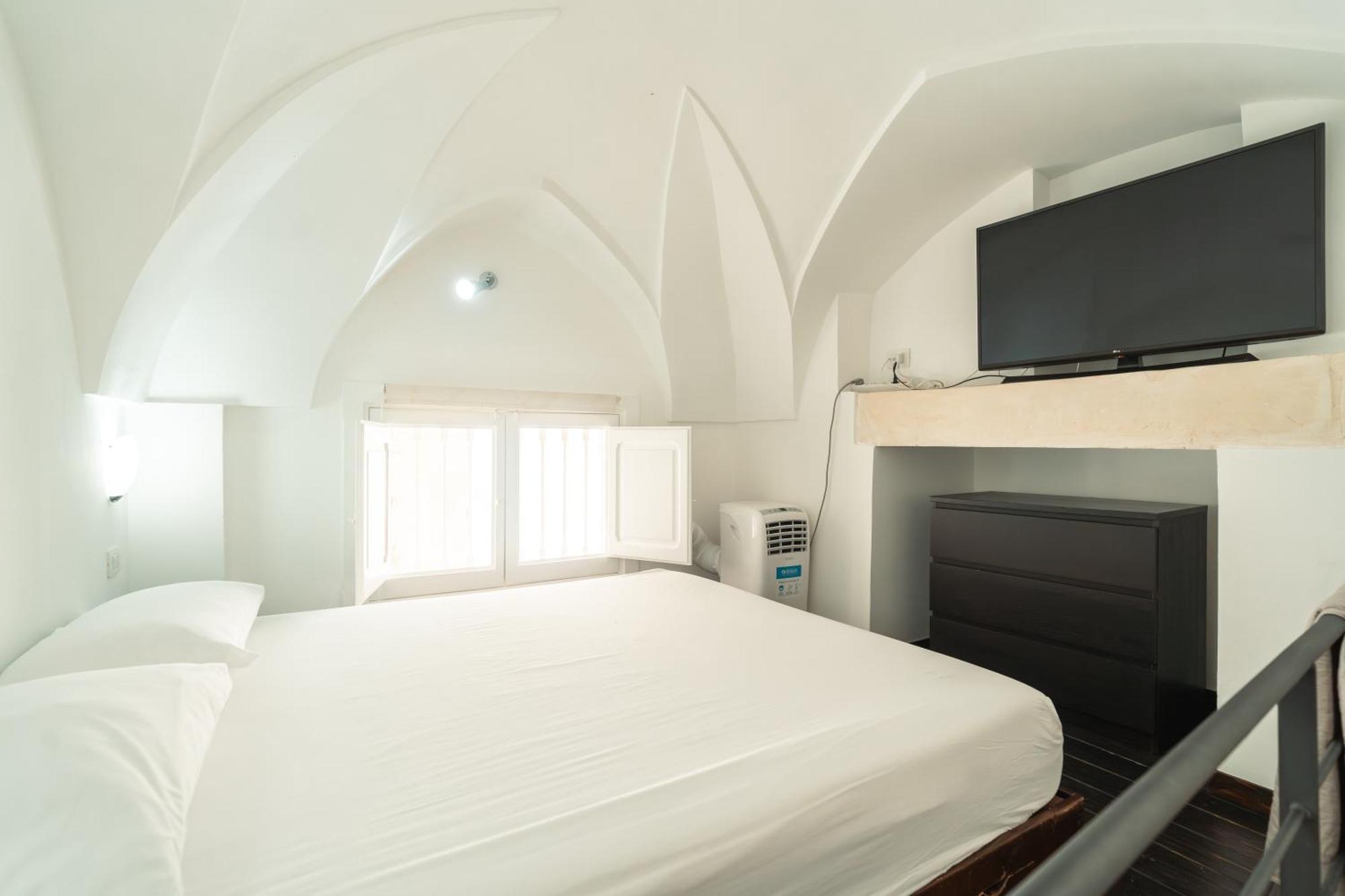 Donna Cristina Historic Apartment Λέτσε Εξωτερικό φωτογραφία
